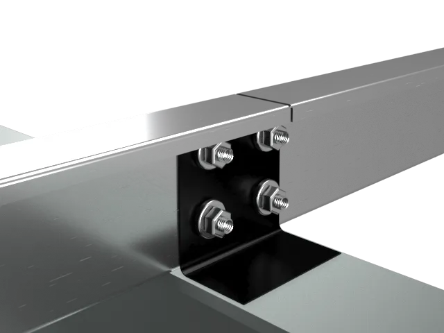 Detalle de unión atornillada entre perfiles Z galvanizados estructurales